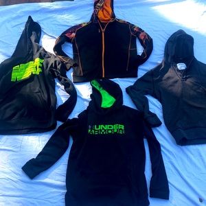 Set of 4 boys sweatshirts assorted sizes